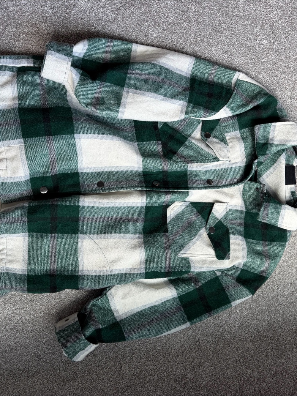 Green & White Plaid women’s Button-Up Shirt Jacket